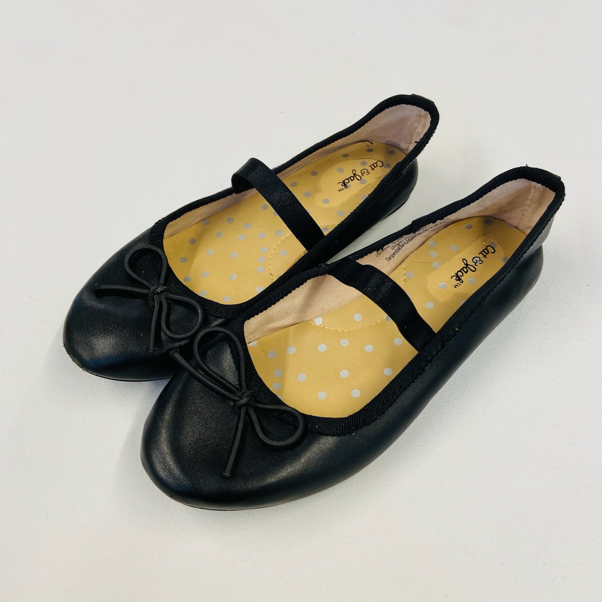Cat and jack flats store