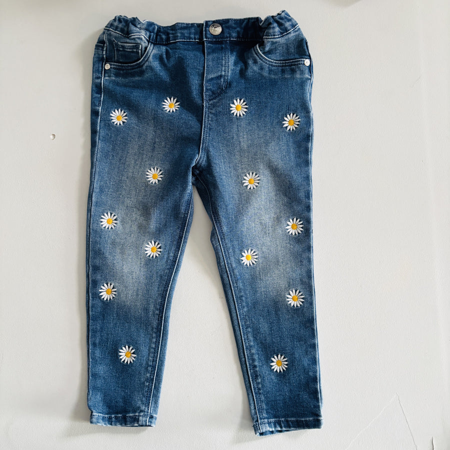 M - Curated Cubs