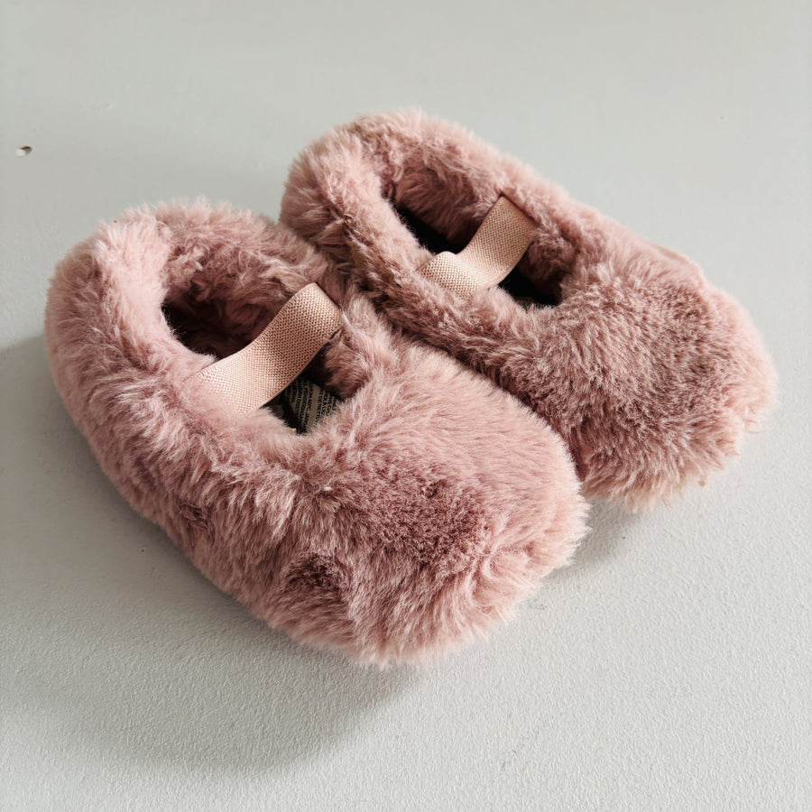 - - Curated Cubs