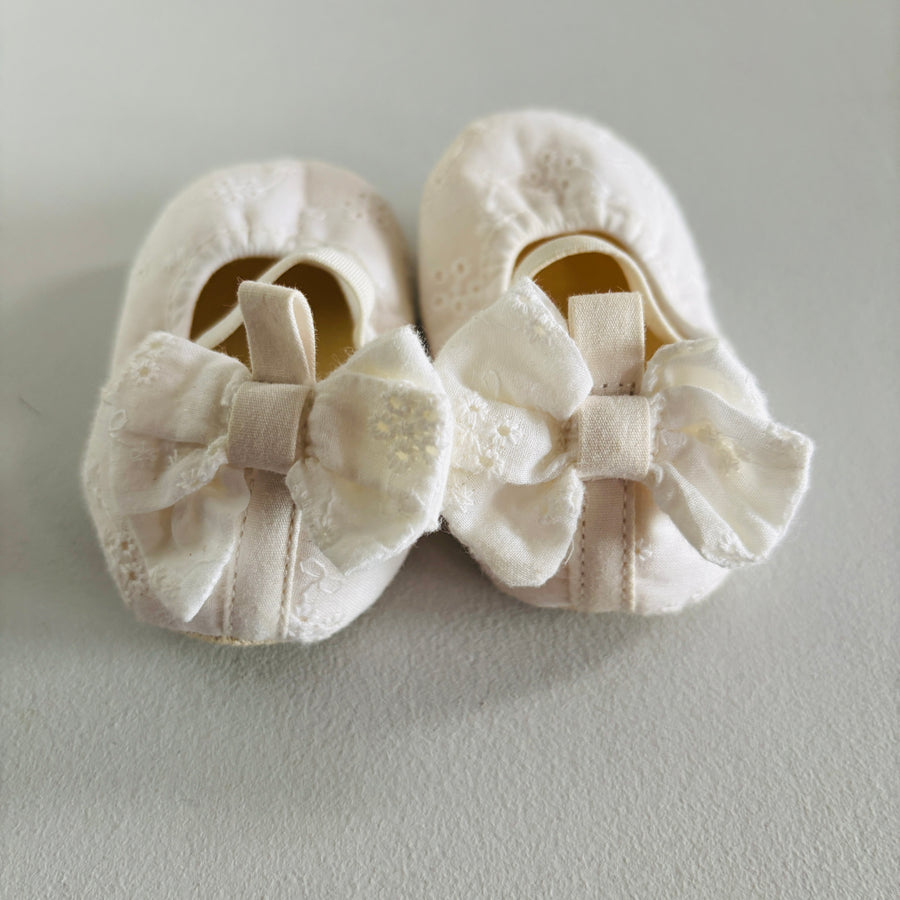 Embroidered Shoes | 6-12mos