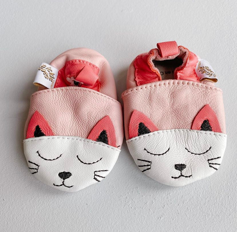 Cat Crib Shoes | 0-6mos
