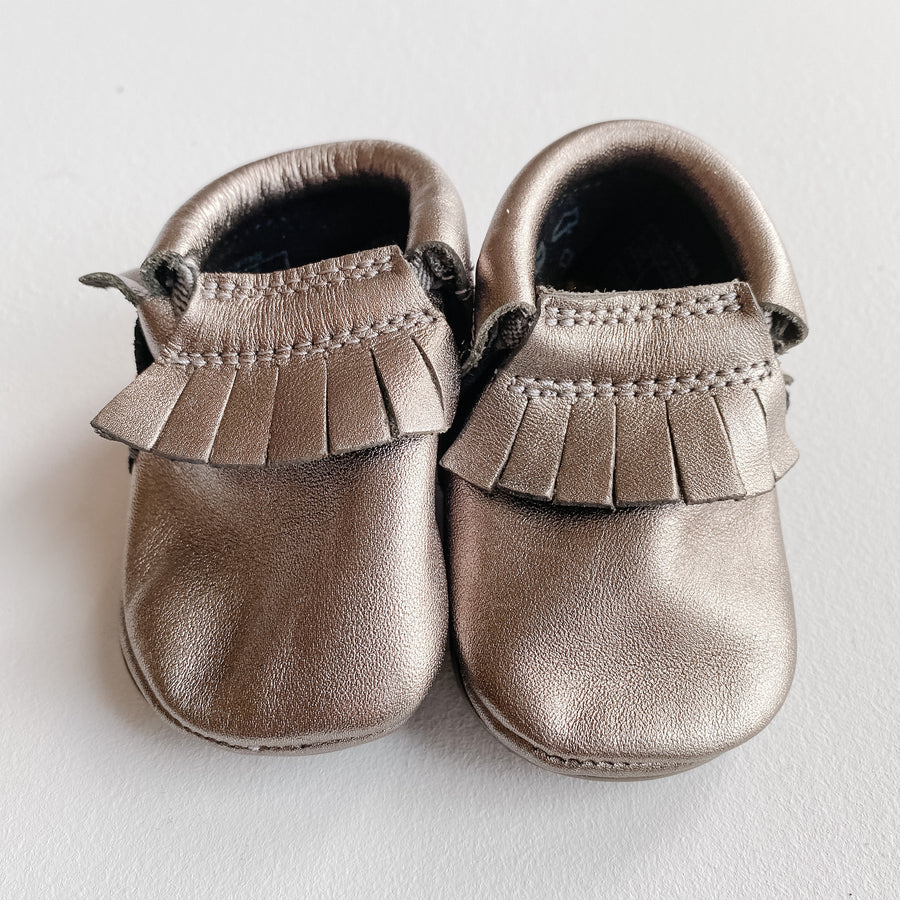 Silver Crib Shoes | Size 1 Shoes