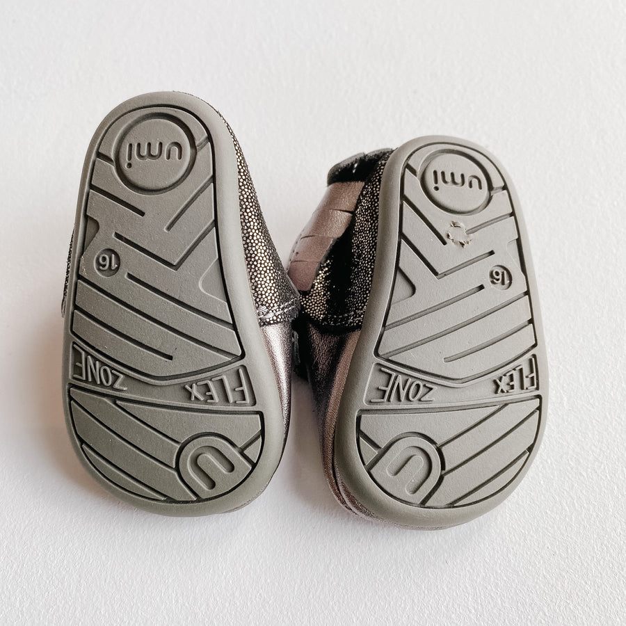 Silver Crib Shoes | Size 1 Shoes