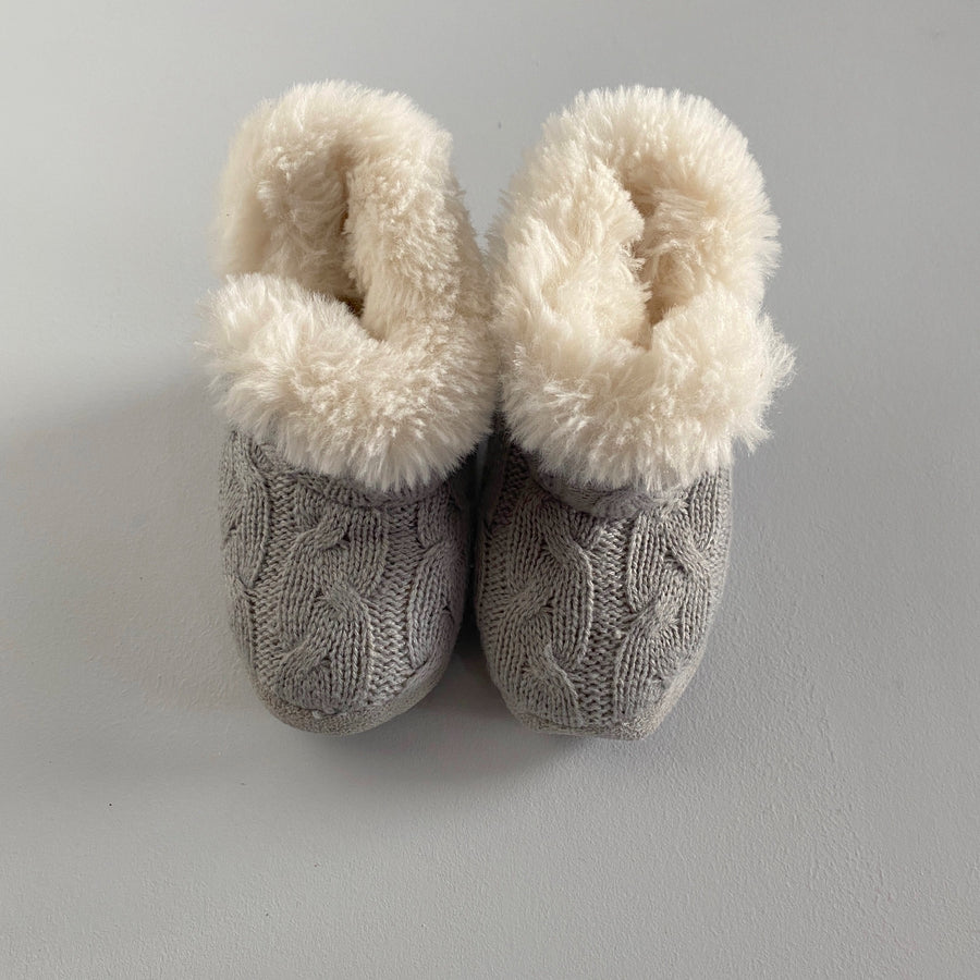 Knit Slippers | 6-7 Shoes